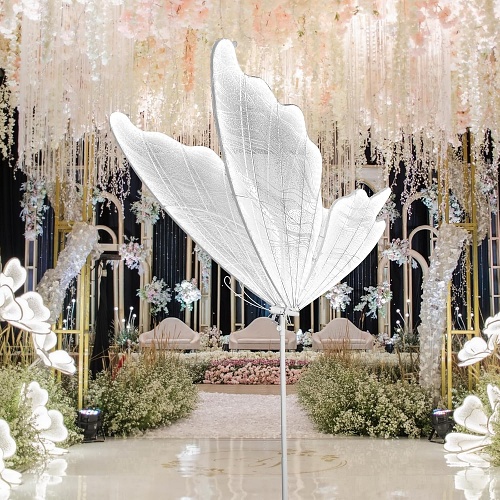 Butterfly motion lamp