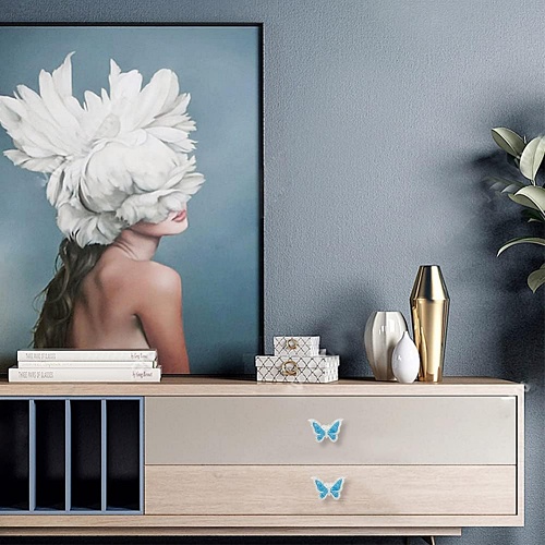 Butterfly cabinet knob